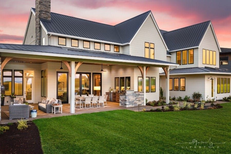 8 Ways to Make the Most of Your Outdoor Space