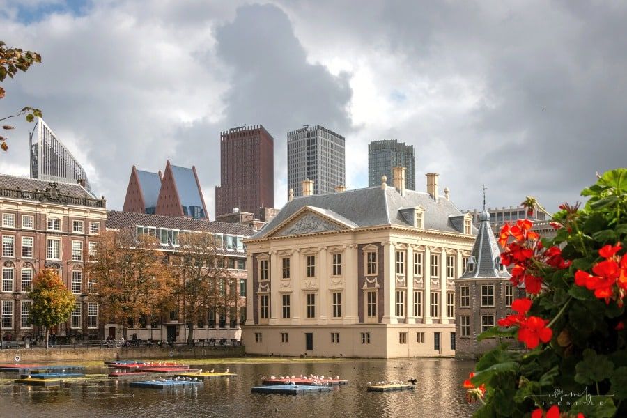 The Art and Culture of The Netherlands: A Guide to the Nation's Museums and Galleries