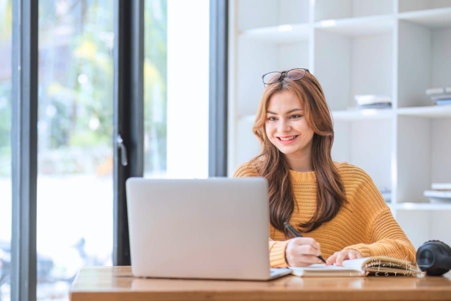 How to Balance Life and Online Education Effectively