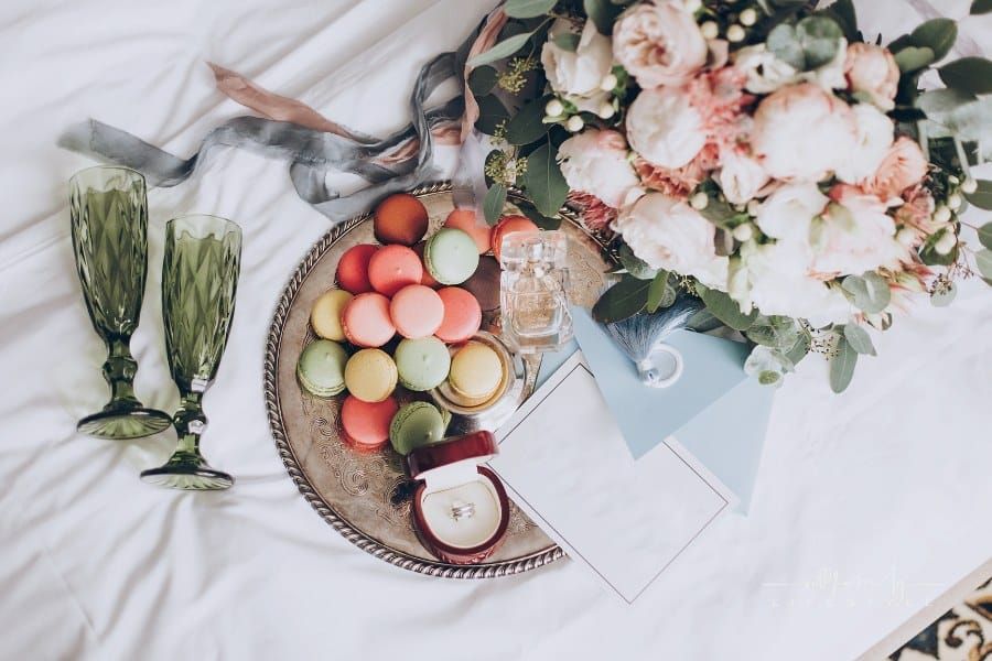 Cash or Bash? Navigating the Modern Wedding Gift Dilemma