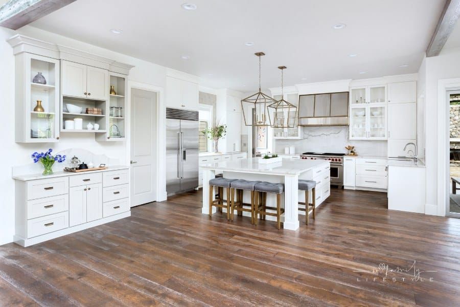 How to Choose Between Different Hardwood Flooring Options for Your Home