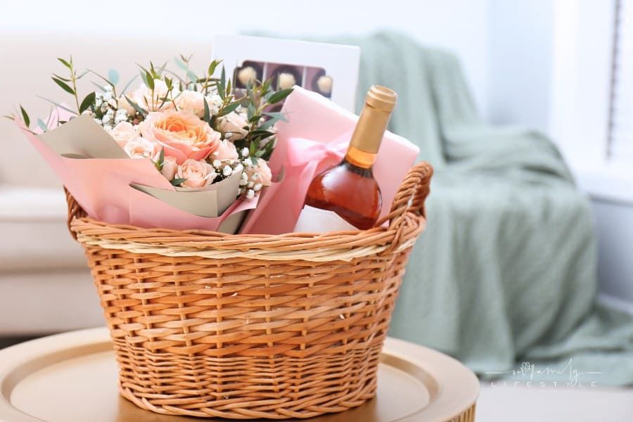 Why Gift Baskets Are the Ideal Choice for Last-Minute Presents
