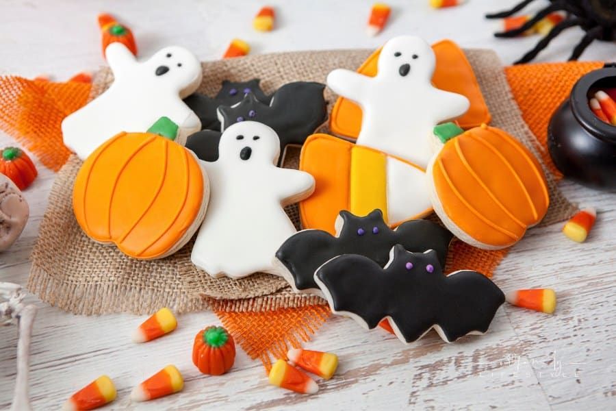9 Ghastly Halloween Cookies Ideas So Good It's Scary