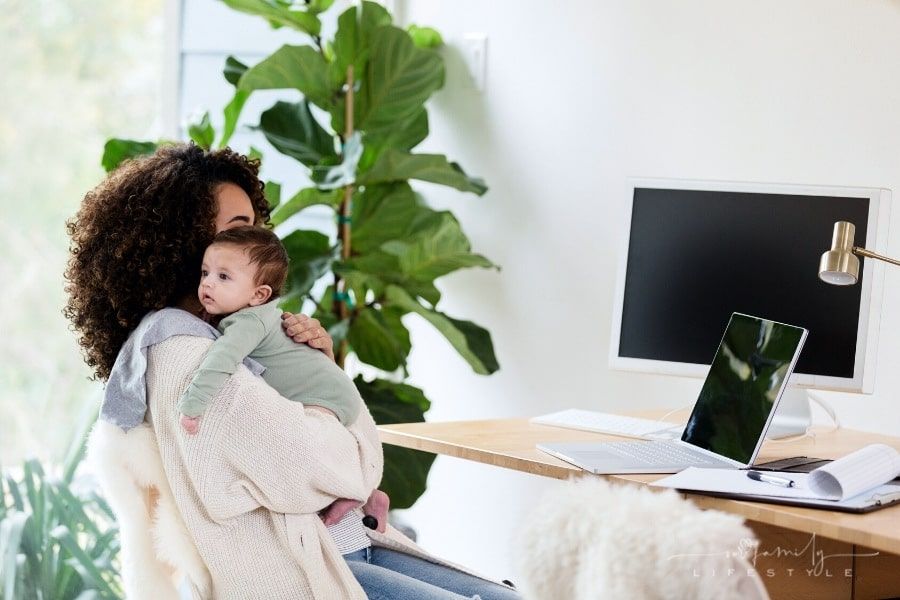 How Can A Stay-At-Home Parent Contribute To The House Budget