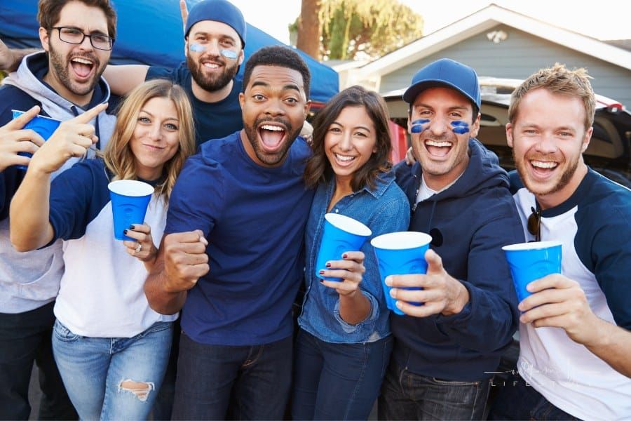Tailgate Party Tips: The Ultimate Guide on How to Host a Winning Event