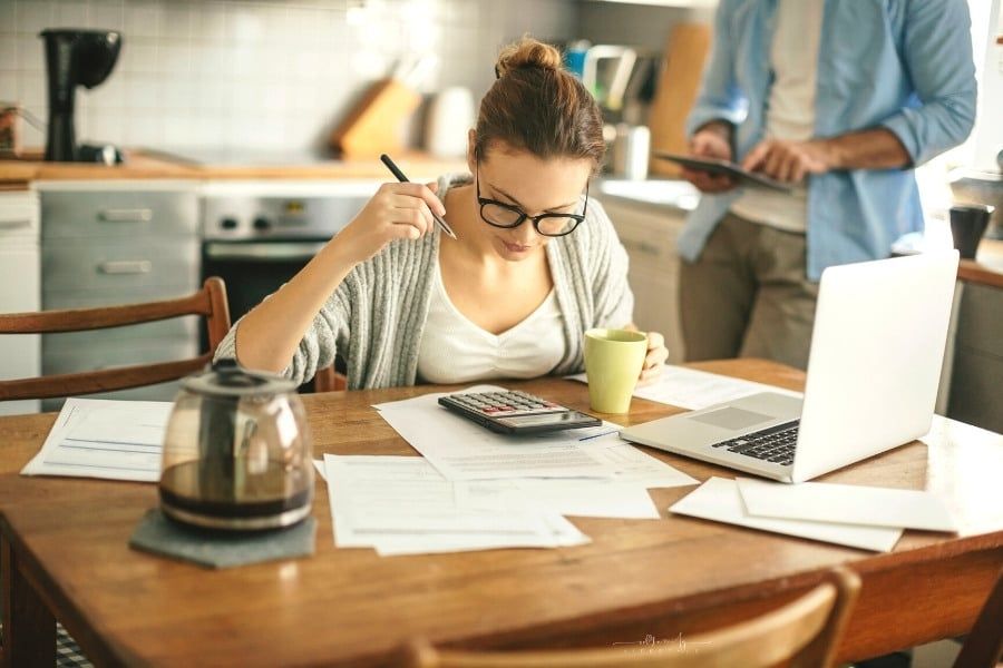 6 Tips On How To Properly Handle Your Finances