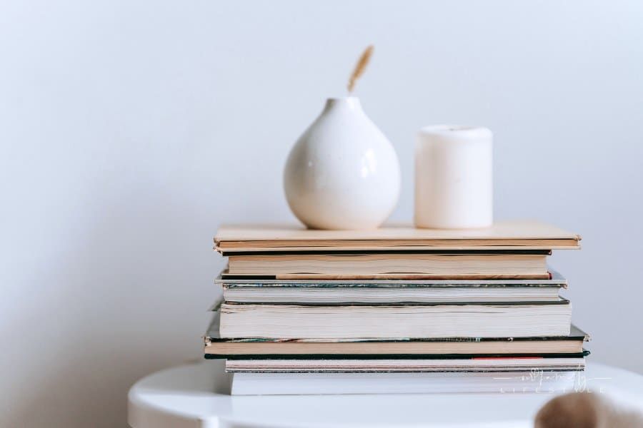 How To Surprise A Book Lover? Top Tips