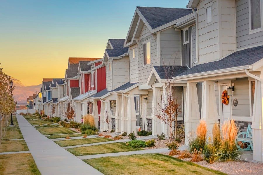 Navigating The Real Estate Market: Strategies For Property Purchase