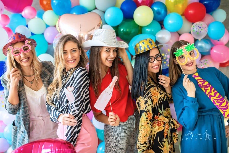 How to Make a DIY Photo Booth for a Birthday Party (On a Budget!)