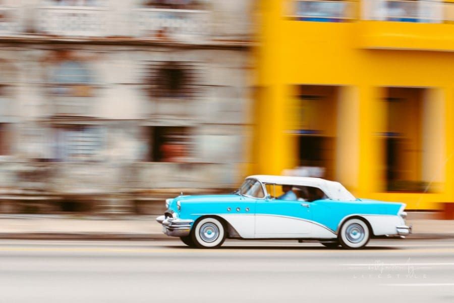 How to Navigate the Purchase of an Old-Timer Car