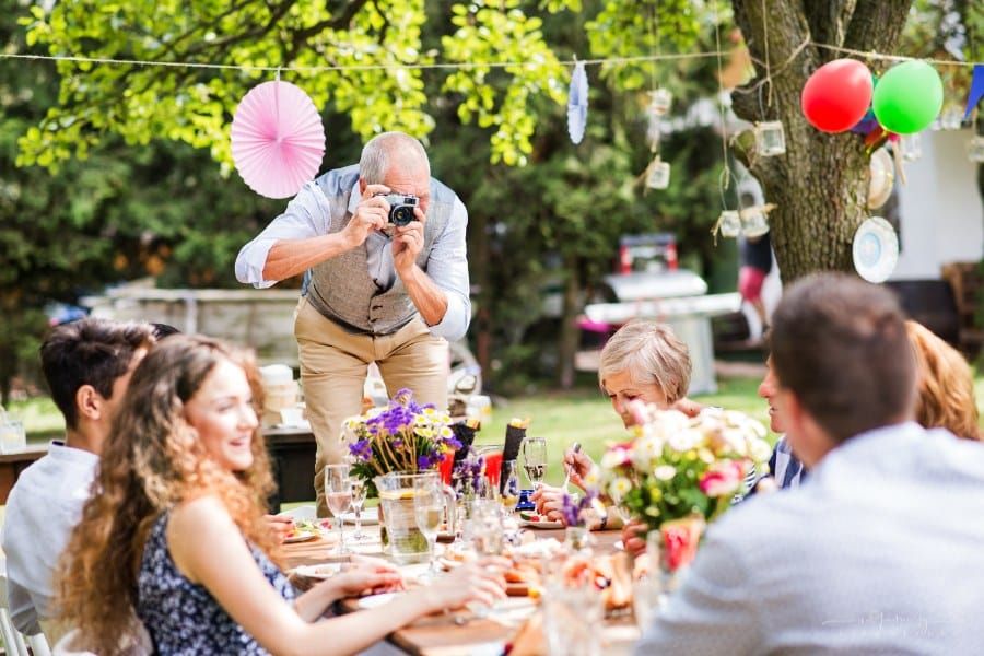 How to Plan an Enjoyable and Budget-Friendly Celebration Out With Your Family