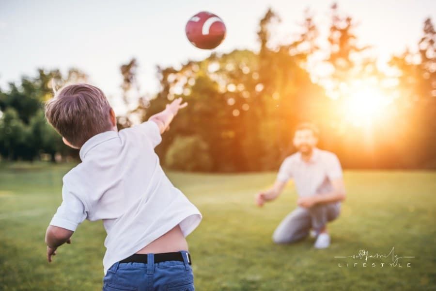 How Sports Can Help to Bond with Your Child