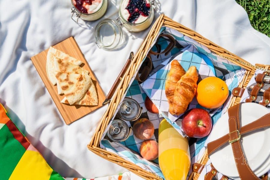 The Tastiest Healthy Road Trip Snacks for the Whole Family