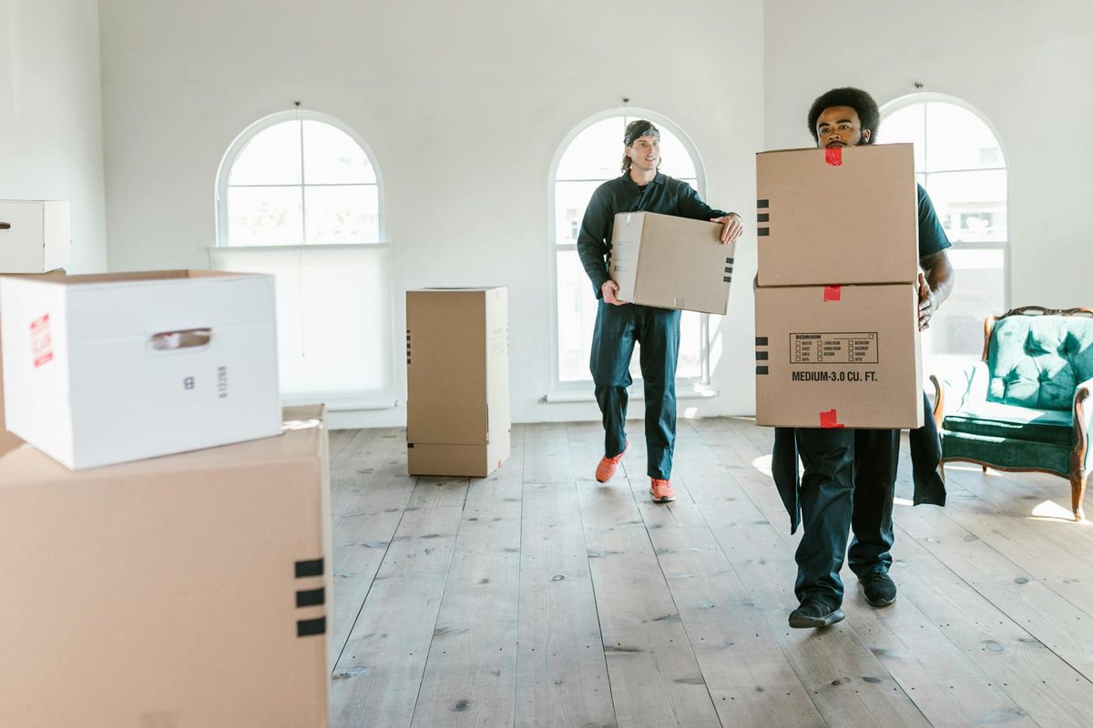 Planning a Seamless Relocation Journey from the Windy City