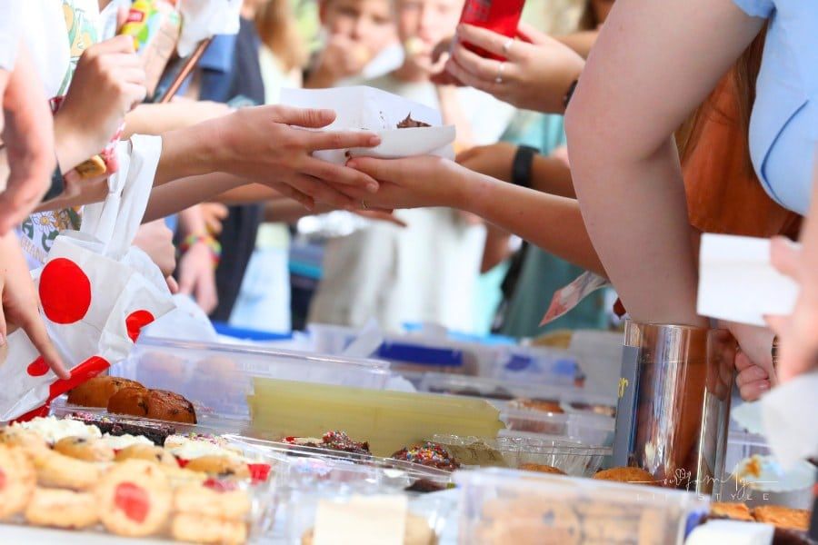 What Are the Top DIY Fundraiser Ideas for Small Groups?