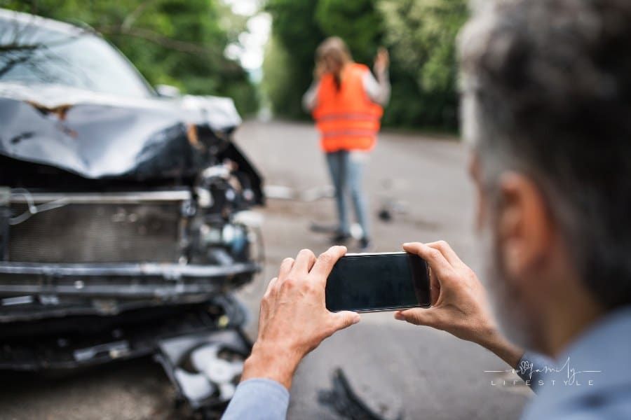 Your Easy Guide to Dealing with a Car Accident