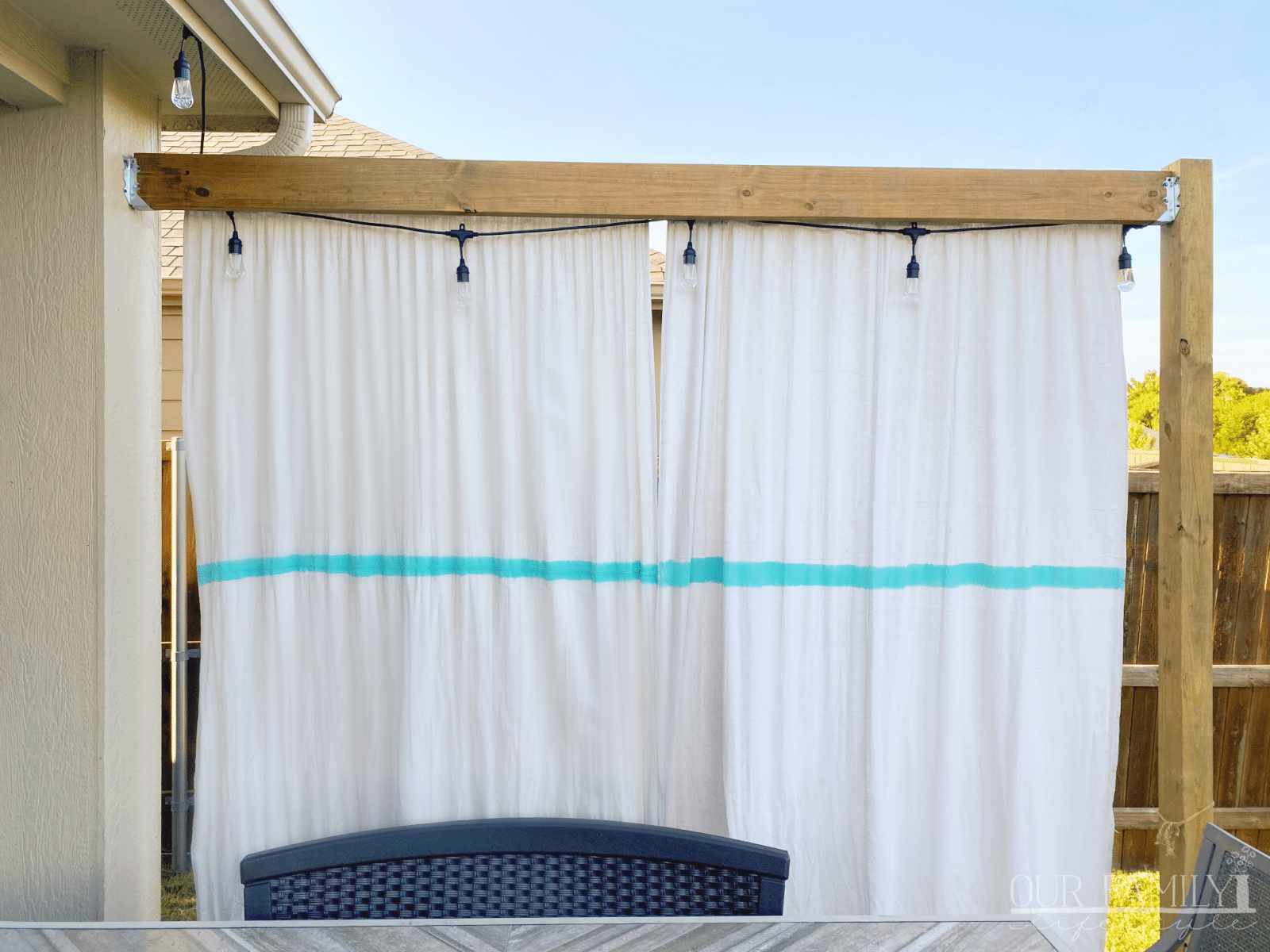 DIY Outdoor Privacy Drop Cloth Screen