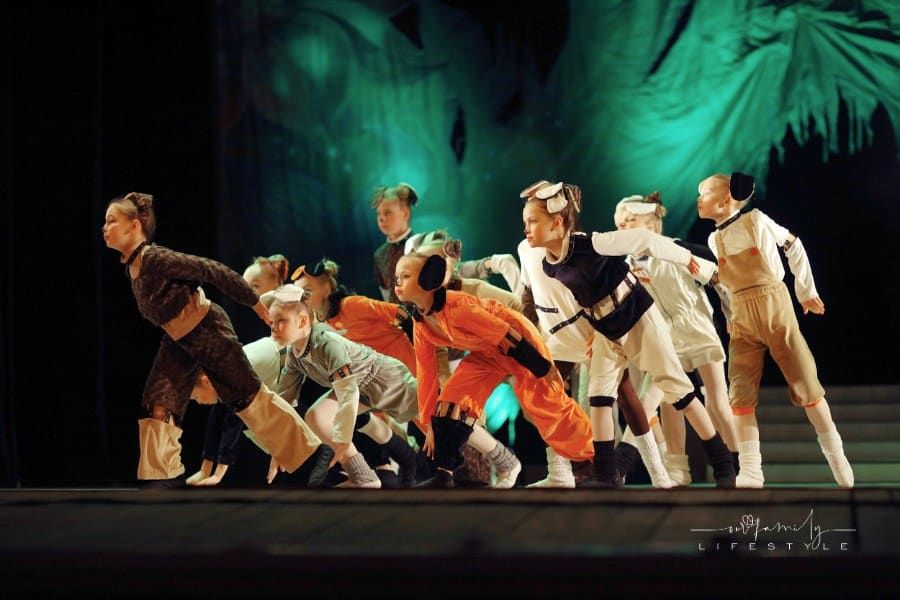 Members of the Children's Theatre