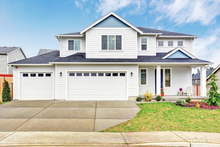 How To Maximize The Lifespan of Your Roof
