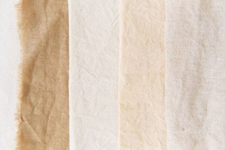 Assorted Neutral Linen Cloths