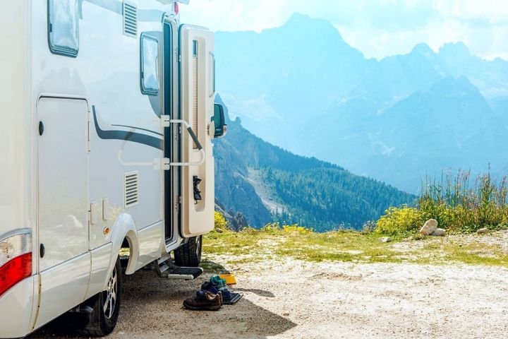 rv motorhome camping in mountains