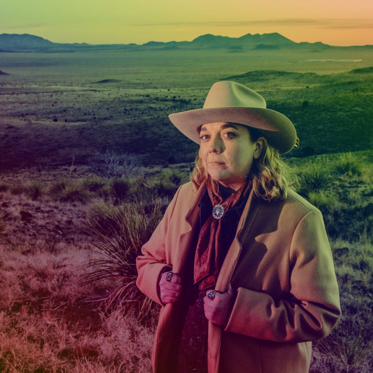 PREMIERE: Julie Nolen Brings Beauty to Pain in "Love Me When I'm Leaving"