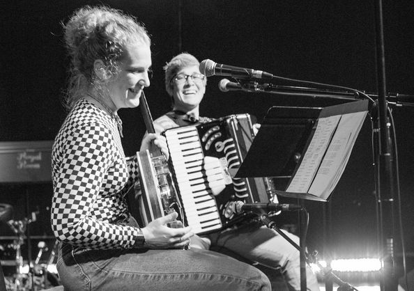 Brivele -- Khaveyrim Zayt Greyt