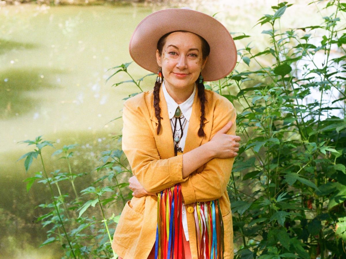 PREMIERE: Autumn Sky Hall is a "Big Time Lover"