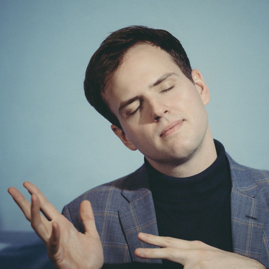 INTERVIEW: Citing Stephen Universe and Queen, Reid Jenkins Connects Using Classic Sounds