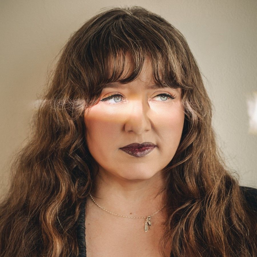 INTERVIEW: Jolie Holland Reveres Her "Haunted Mountain"