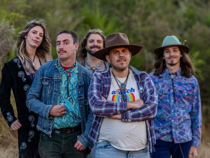 INTERVIEW: Country Risqué Will Never Fly Straight