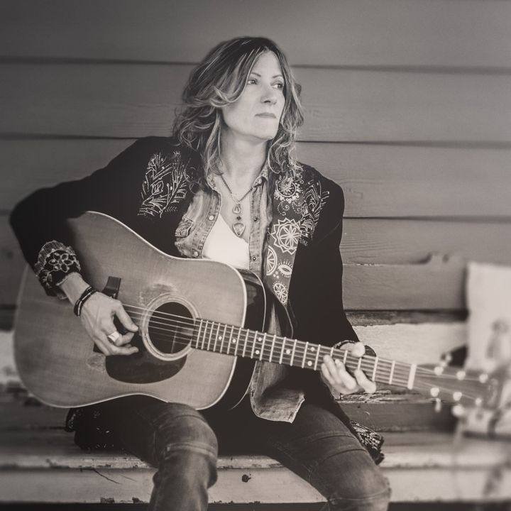 REVIEW: Michelle Malone -- Fan Favorites, Vol. 1 Unplugged