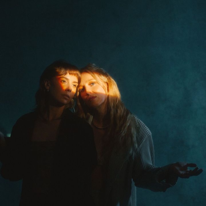 REVIEW: Gracie and Rachel -- Nowhere/Now Here