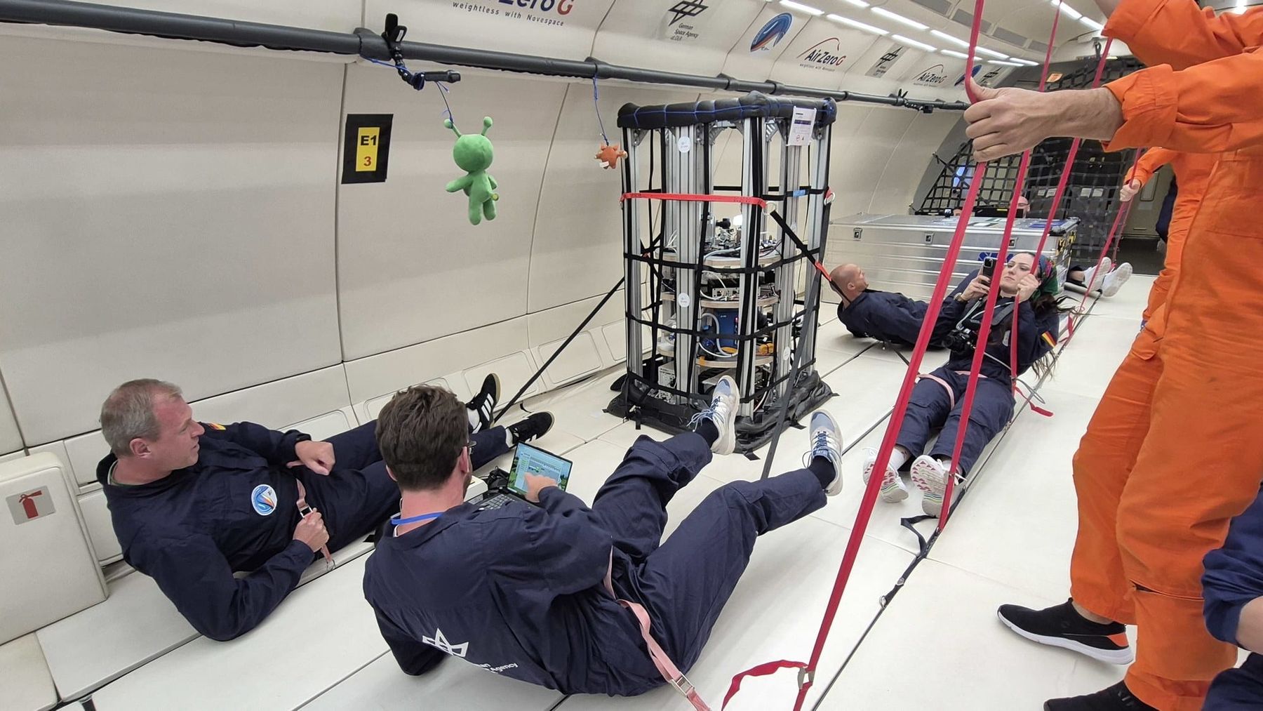 DLR tests CO₂-to-propellant process in microgravity