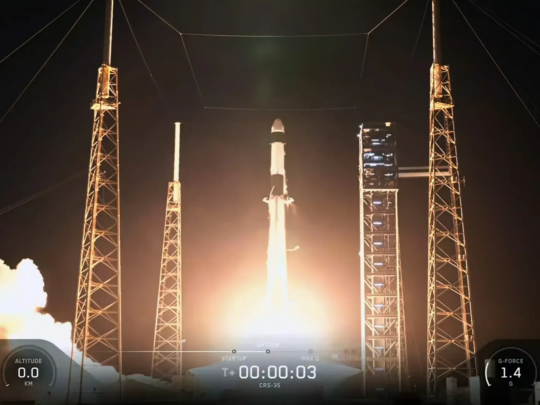 SpaceX launches final solar arrays for ISS power upgrade