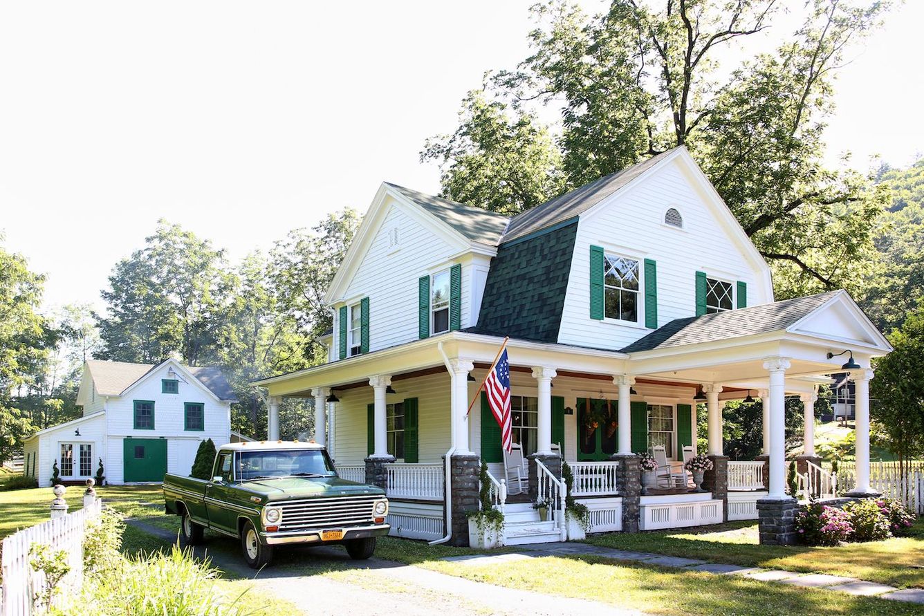 Style Guide: Historic Farmhouse