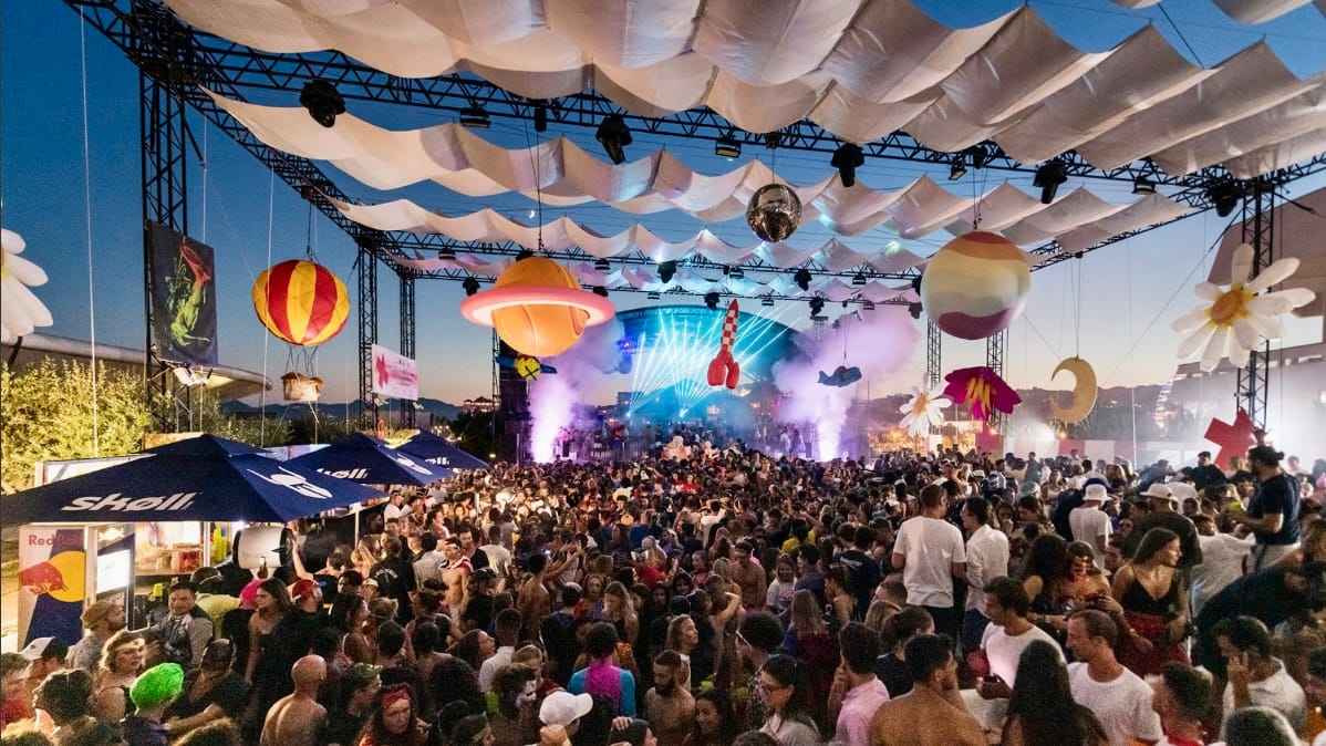 Bal des Fous returns to Cannes with pin-ups, superheroes and the Wild West