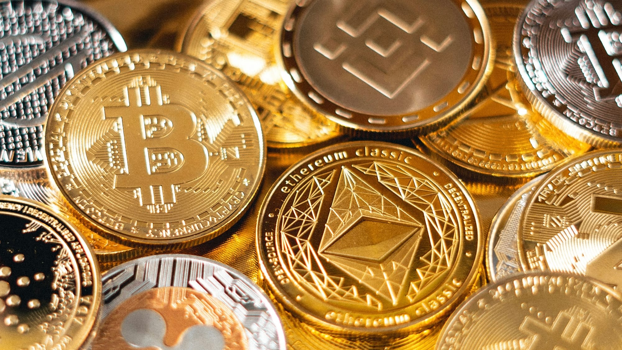 Couple swindle 1.5 million euros in cryptocurrency during luxury property sale in Saint-Tropez