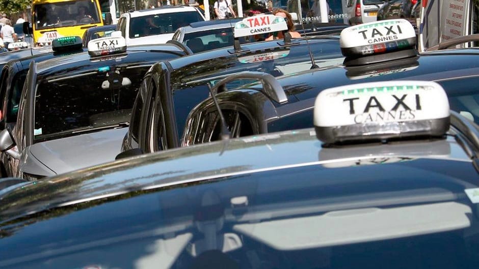 Cannes taxi union threatens to blockade Nice airport this summer