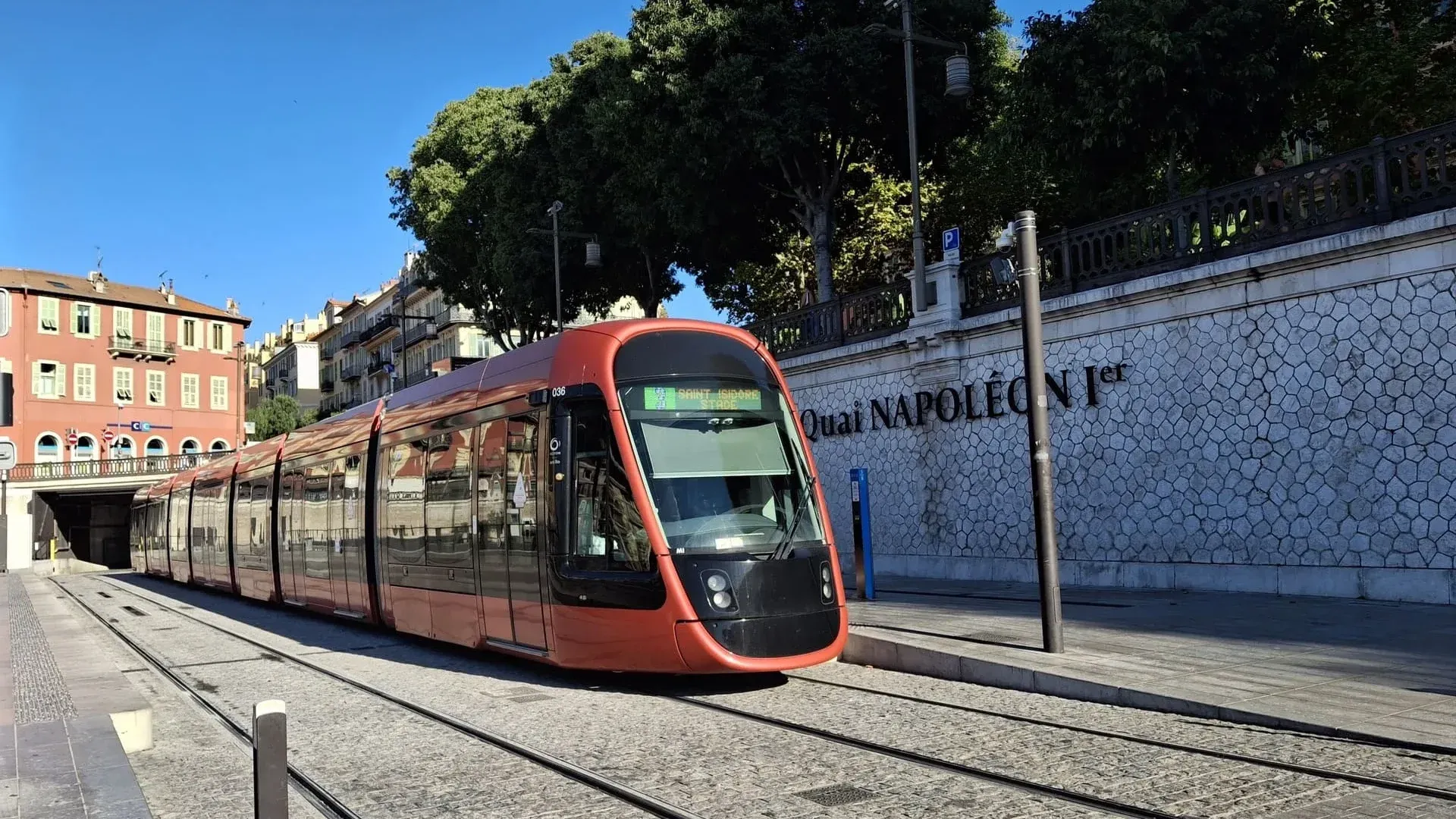 Free public transport for over-65s drives 24,000 sign-ups in Nice