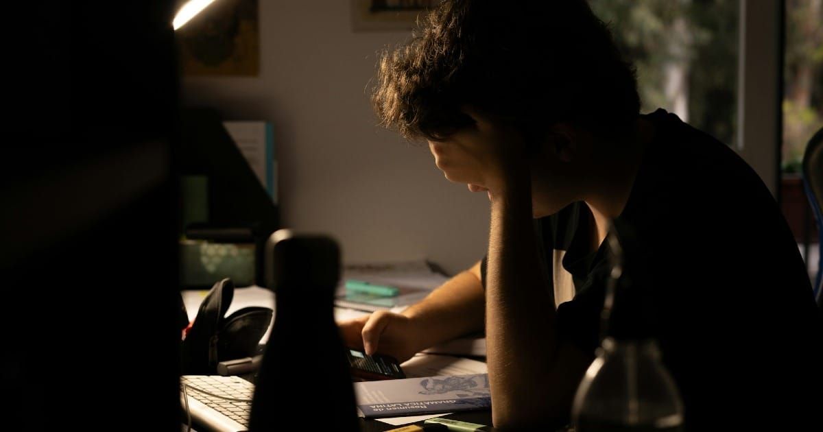 IA para pré-vestibular: preparação adaptativa para o ENEM com tutoria inteligente