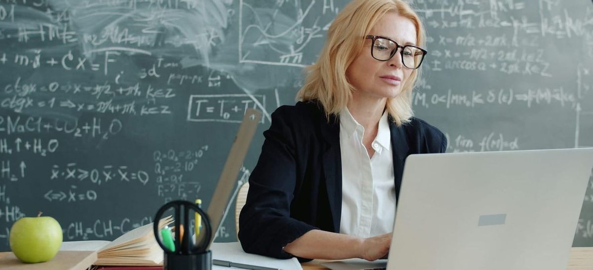 Avaliação Formativa com IA: como escalar feedback individual sem substituir o professor