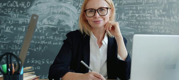 Como ativar a correção de discursivas com IA: o caminho prático