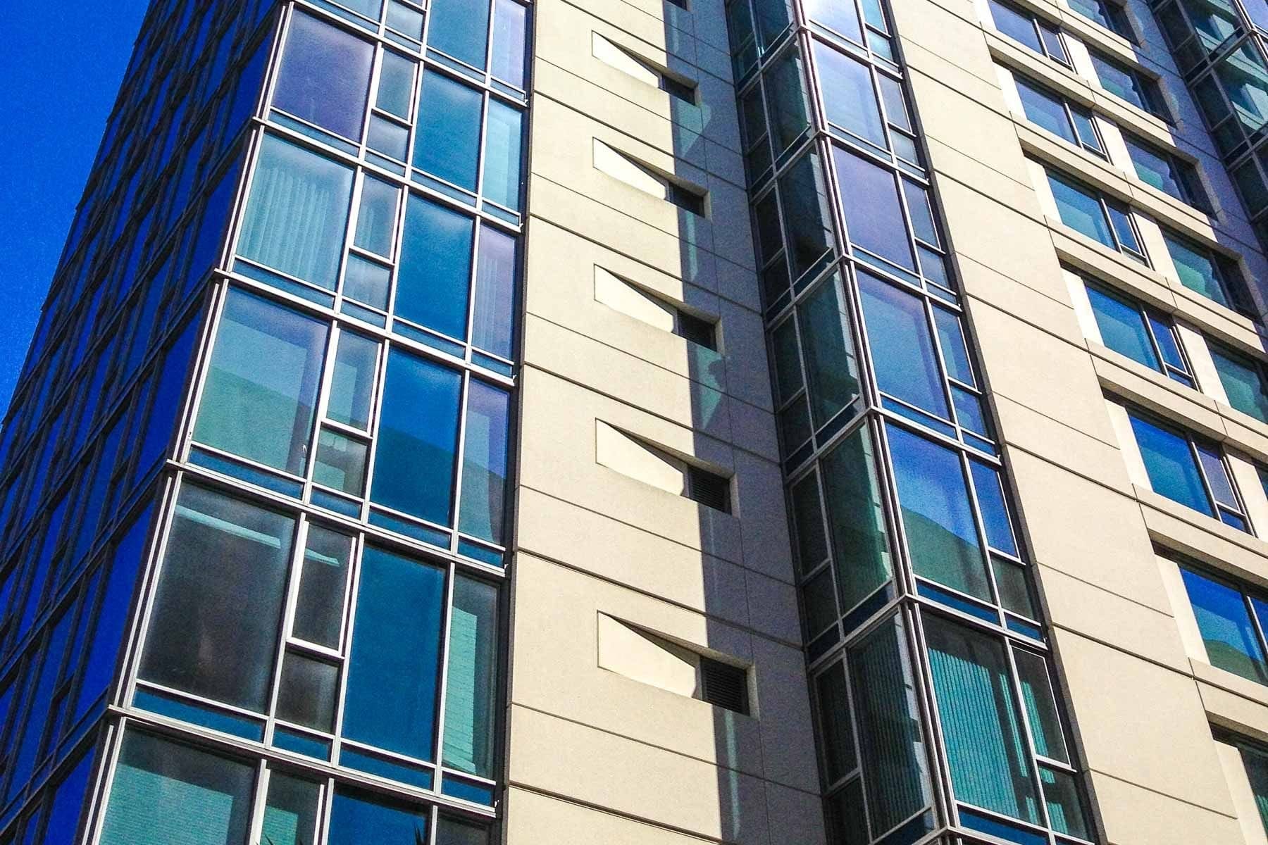 Blu’s glass and stone facade at 631 Folsom