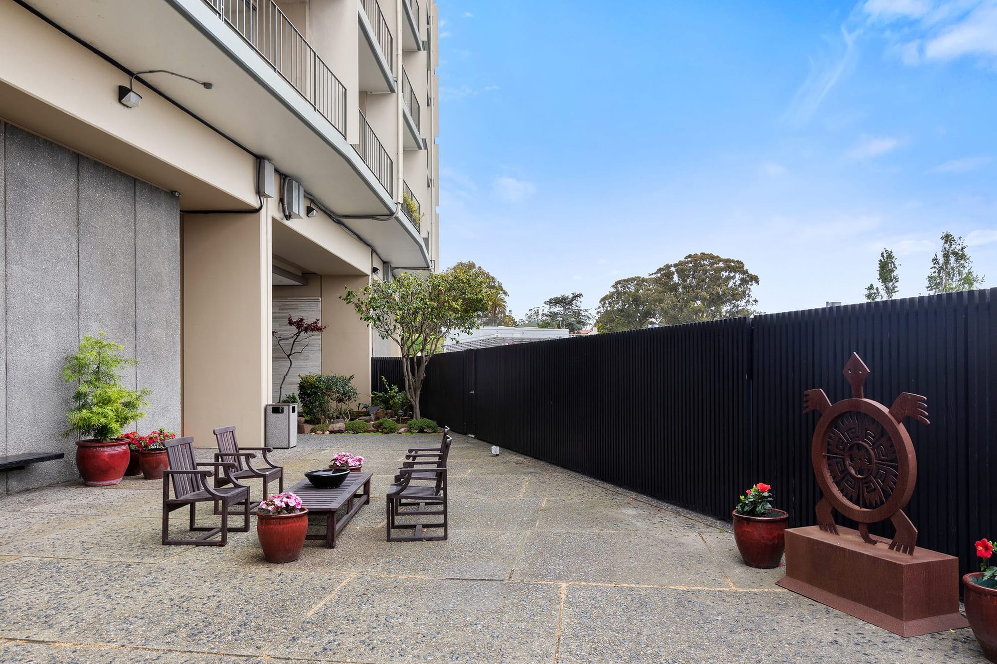 Courtyard seating at Fontana East