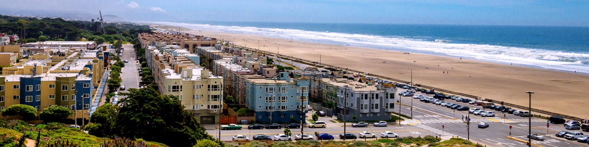 Ocean Beach and the Great Highway looking south from the Outer Richmond