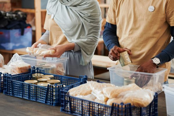 More families are turning to this food pantry. Here's how it serves them with dignity