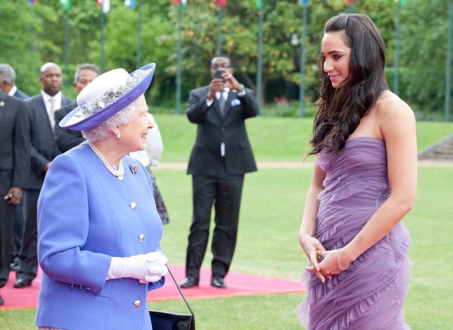 Laura Wright meeting the Queen