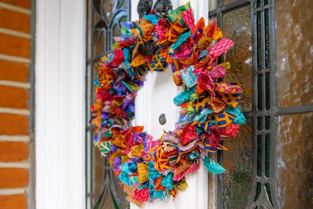 Pri Pri sari rag wreath