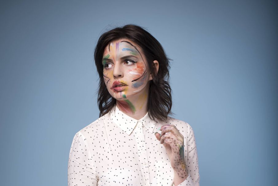 Emma Blackery: Battling the Dragon, Taming the Bear